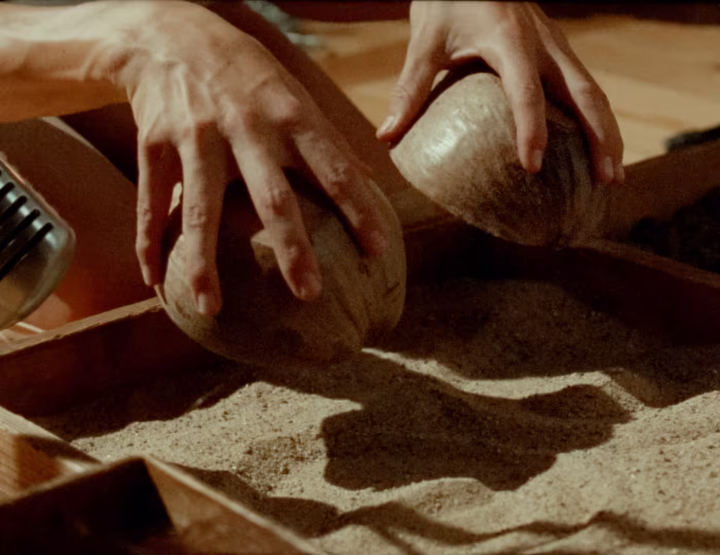 1passage.still.1 - Ann O