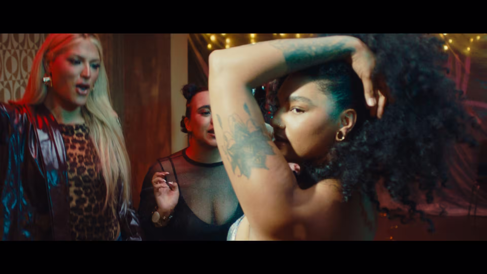 Still 2025-07-16 221313_1.39.1 - Leslie Lón_su